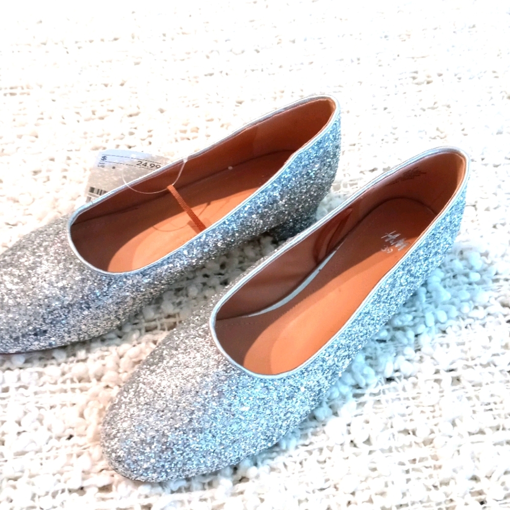 H&M ROUND TOE SPARKLY PUMPS, 39, NWT